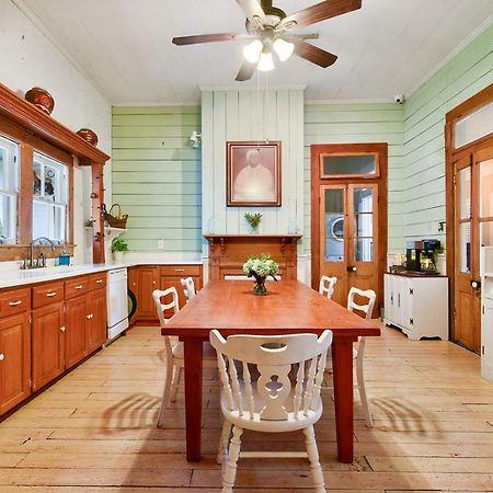 T'Frere'S Bed & Breakfast Lafayette Esterno foto