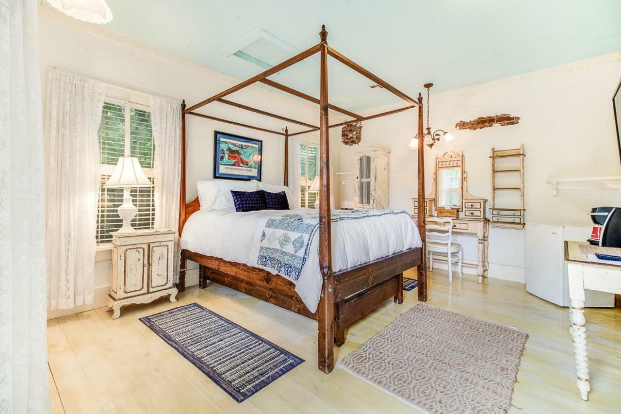 T'Frere'S Bed & Breakfast Lafayette Esterno foto